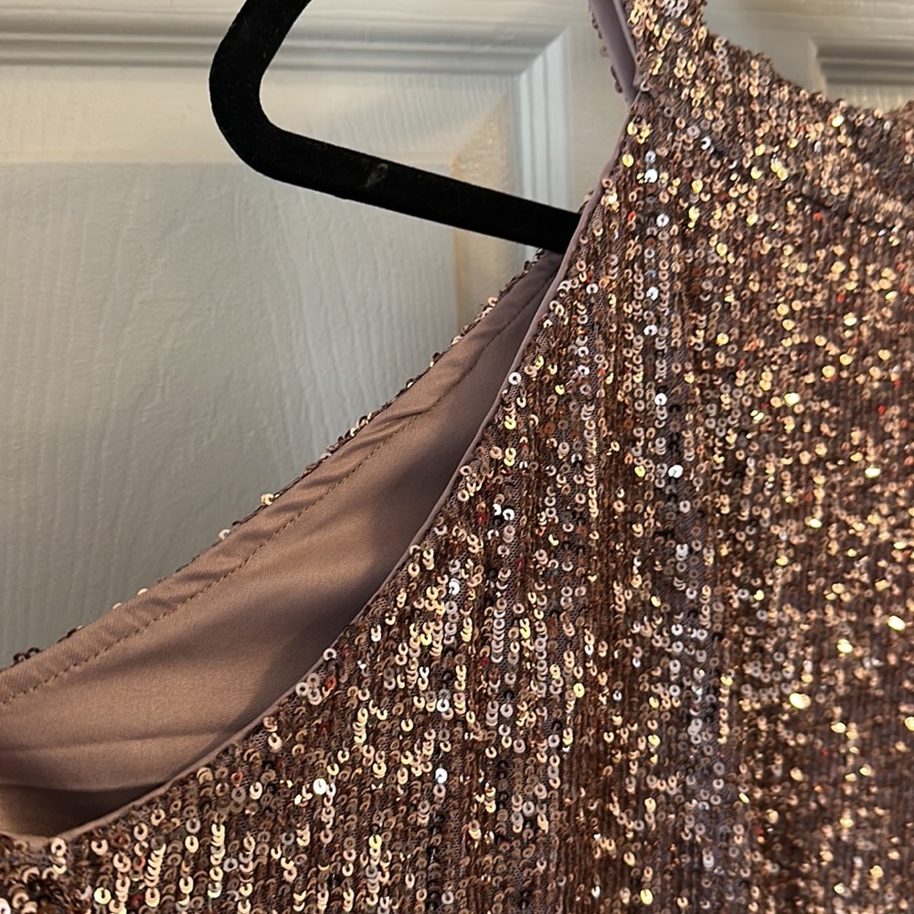 Pink sequin cami. - Picture 2 of 4